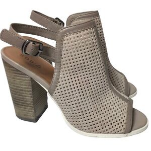 Kelsi Dagger Anthropologie peep toe block heels. Size 9.5.